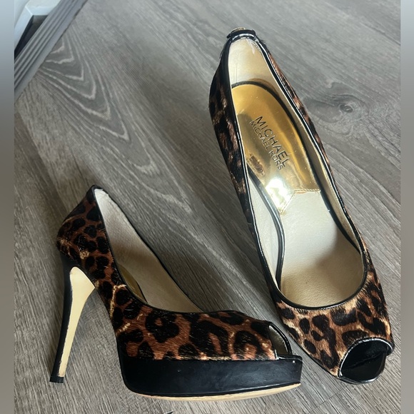 Michael Kors leopard peep toe heels - Picture 1 of 7